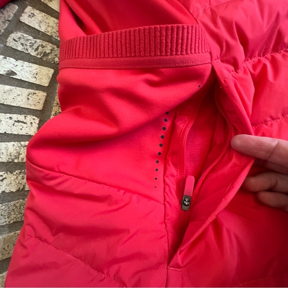 NWT lululemon down for it all jacket 8 red - Picture 5 of 16